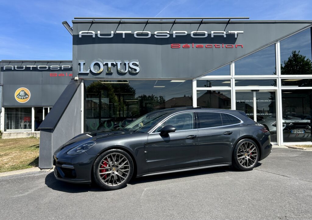 Porsche Panamera Turbo Sport Turismo 4.0L V8 550Ch