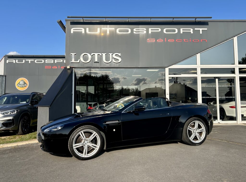Aston Martin V8 Vantage Volante 4.7L 426Ch