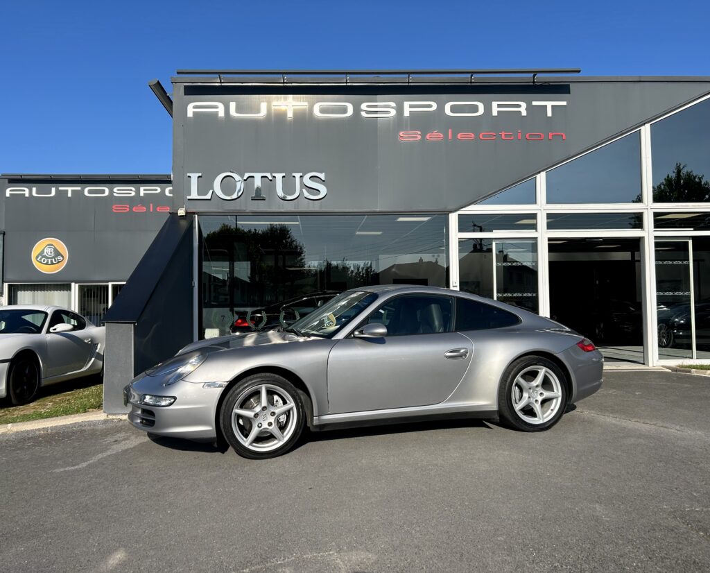 Porsche 911 Type 997 Carrera 4 3.6L 325Ch