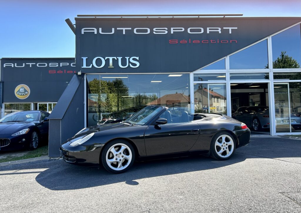 Porsche 911 Type 996 Carrera Cabriolet 3.4L 300Ch