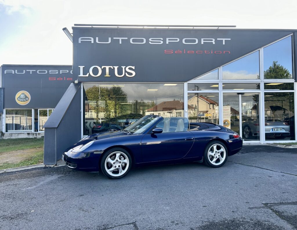 Porsche 911 Type 996 Carrera 4 Cabriolet 3.4L 300Ch
