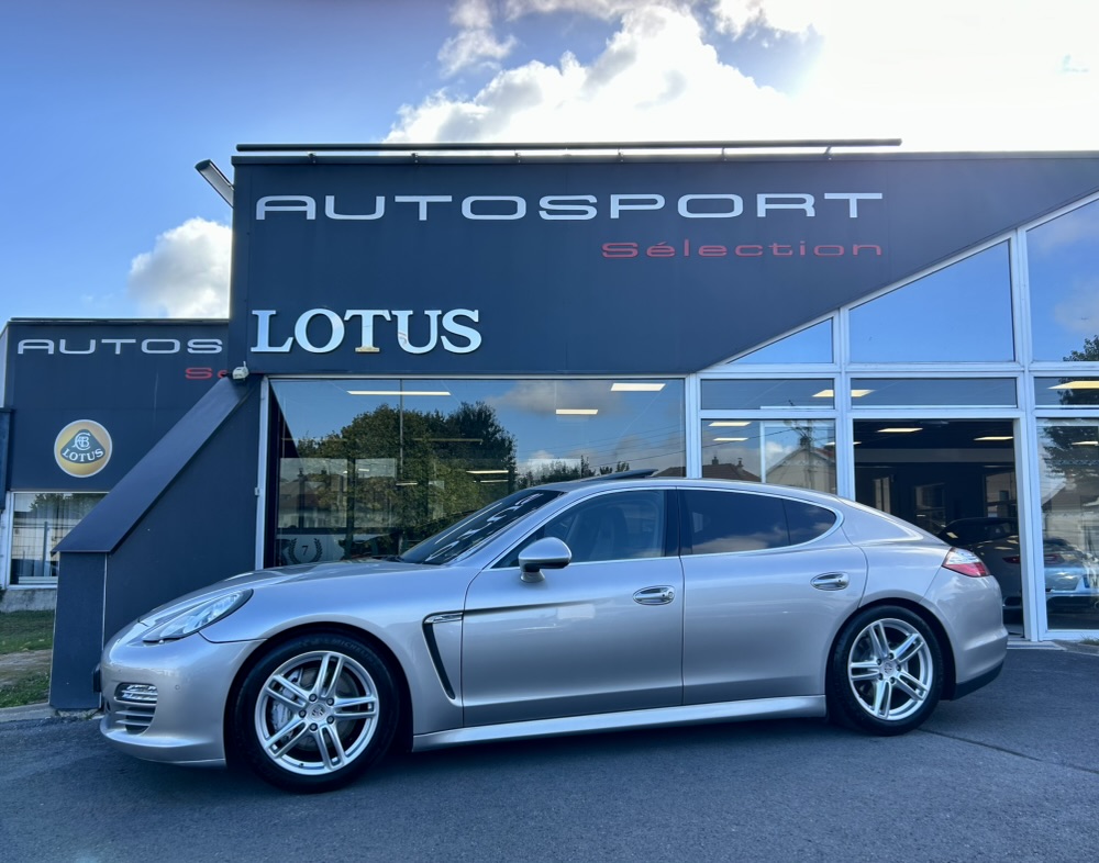 Porsche Panamera 4S 4.8L V8 400Ch