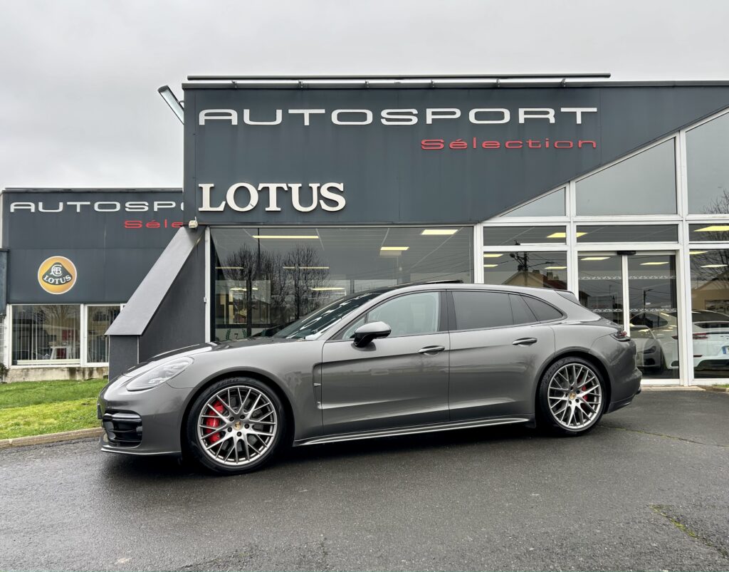 Porsche Panamera Turbo Sport Turismo 4.0L V8 550Ch